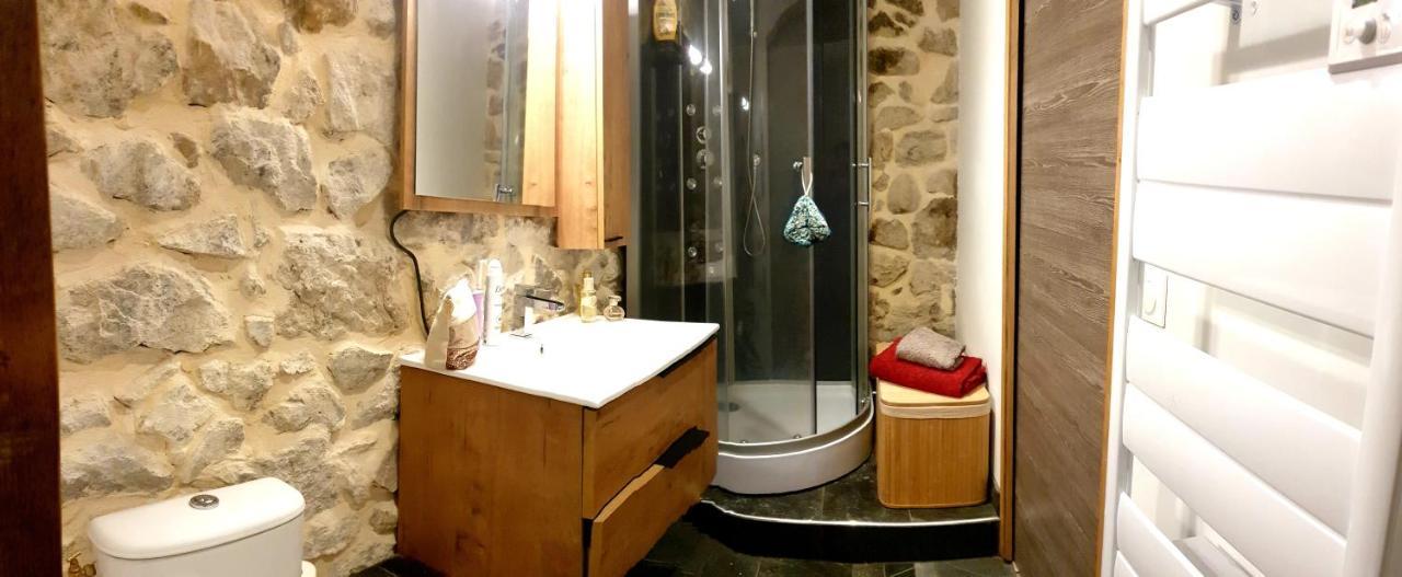 L'Huile Et L'Eau Apartment Antraigues Bagian luar foto