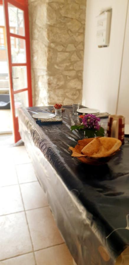L'Huile Et L'Eau Apartment Antraigues Bagian luar foto