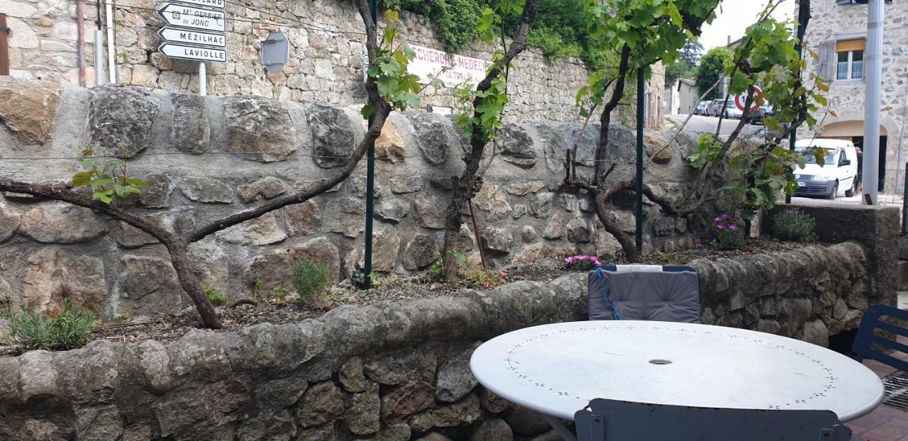 L'Huile Et L'Eau Apartment Antraigues Bagian luar foto